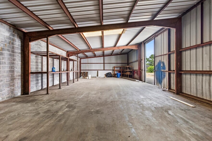 More Photos Of 8316 La Porte Rd, Houston Warehouse For Sale