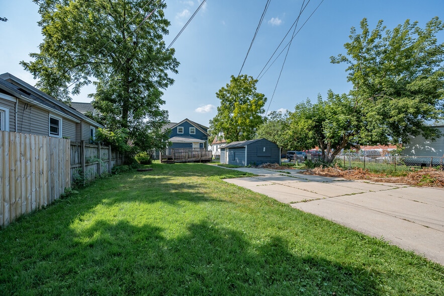 More Photos Of 125 S Quincy St, Green Bay Office For Sale