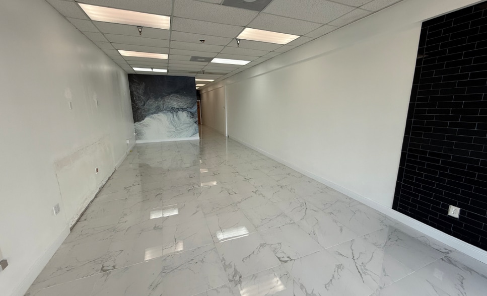 More Photos Of 3471-3631 NW Federal Hwy, Jensen Beach Storefront For Lease