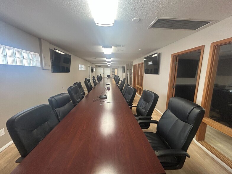 More Photos Of 520 E Southern Ave, Tempe Office For Sale