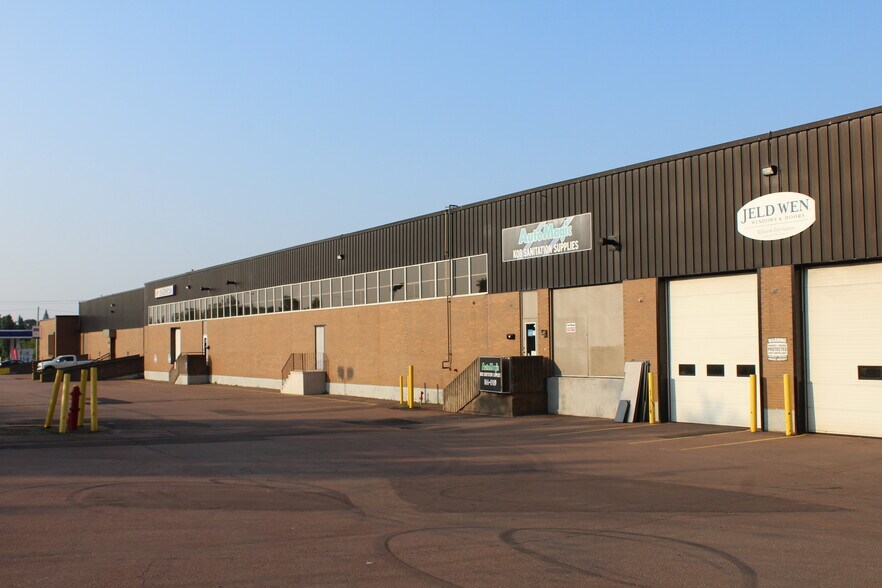 More Photos Of 653 St George Blvd, Moncton Warehouse For Lease