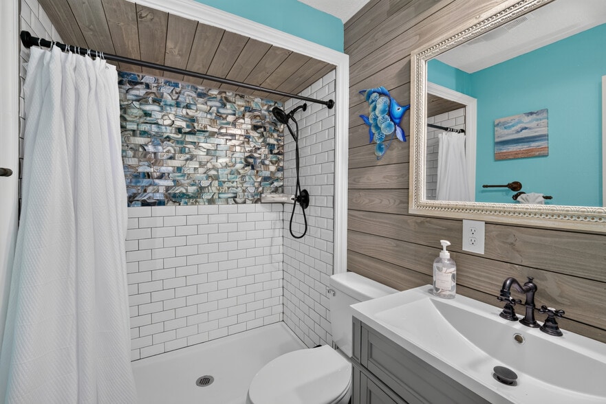 More Photos Of 112 Honolulu Ct, Hot Springs Specialty For Sale