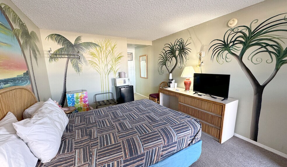 More Photos Of 21455 W I-40 Business, Seligman Hotel For Sale