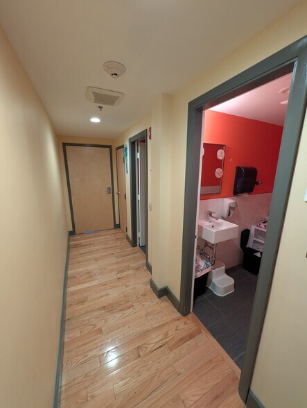 More Photos Of 18 Shepard St, Brighton Coworking Space
