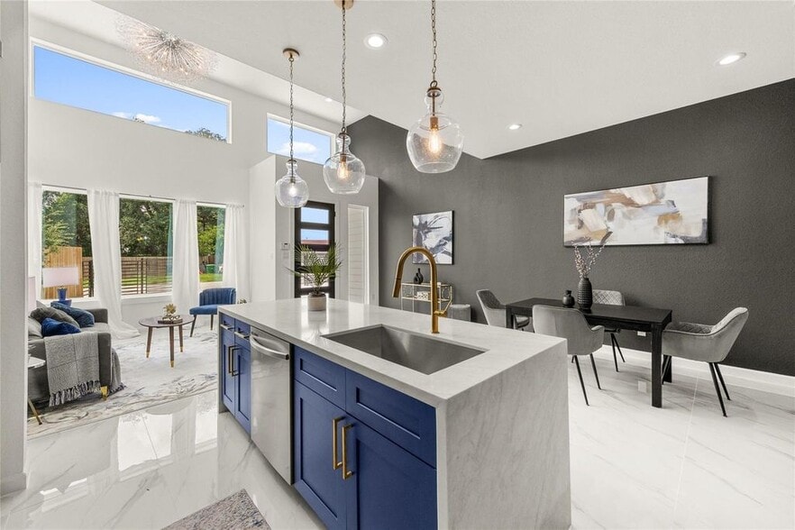 More Photos Of 5602 Pershing St, Houston Apartments For Sale