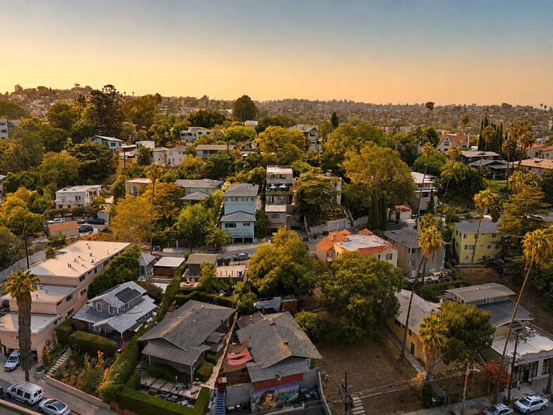 More Photos Of 1217 Westerly Ter, Los Angeles Apartments For Sale
