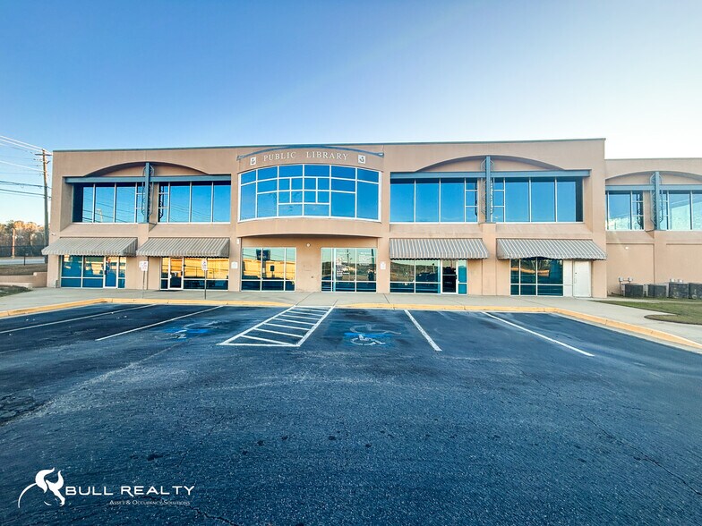 More Photos Of 110 Holiday Dr, Macon-Bibb Medical For Lease