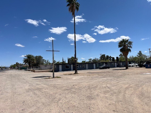 More Photos Of 3242 E Benson Hwy, Tucson Apartments For Sale