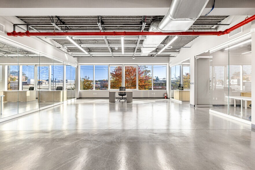 More Photos Of 64-25 Central Ave, Glendale Light Manufacturing For Lease