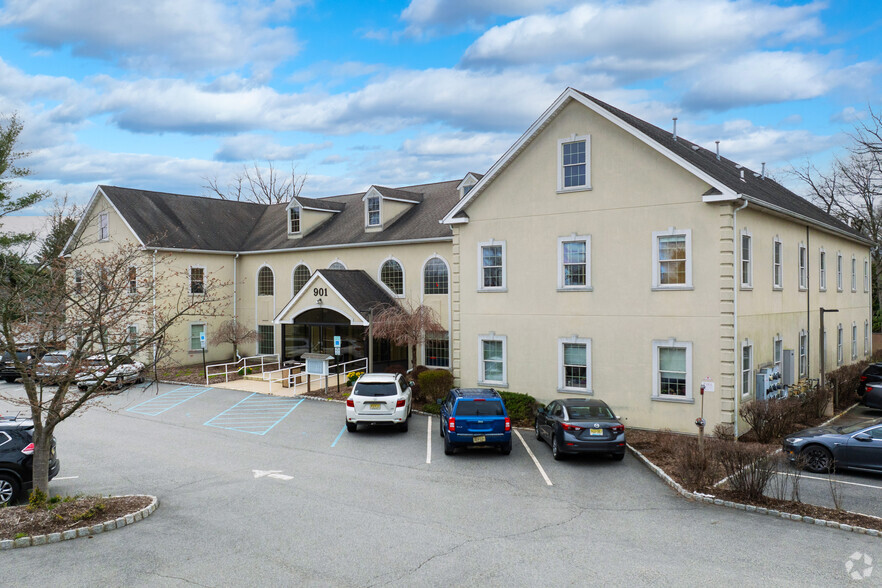 Primary Photo Of 901 State Rt 23 S, Pompton Plains Office For Lease