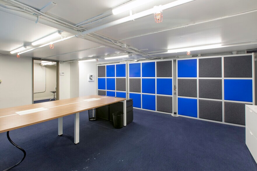 More Photos Of 363 Clementina St, San Francisco Showroom For Sale