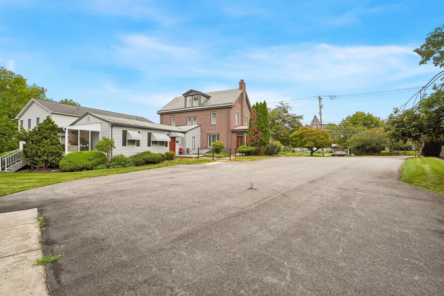 More Photos Of 214 N Main St, North Wales Office Residential For Sale