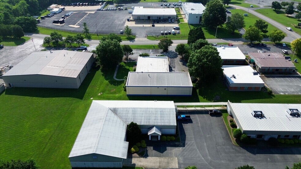 More Photos Of 4609 Resource Dr, Chattanooga Warehouse For Sale