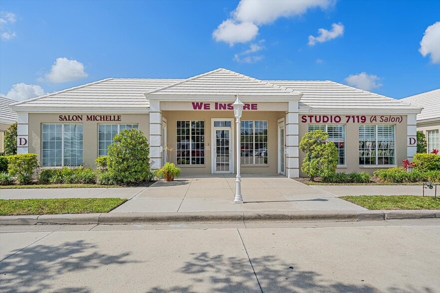 More Photos Of 3900 Clark Rd, Sarasota Medical For Sale