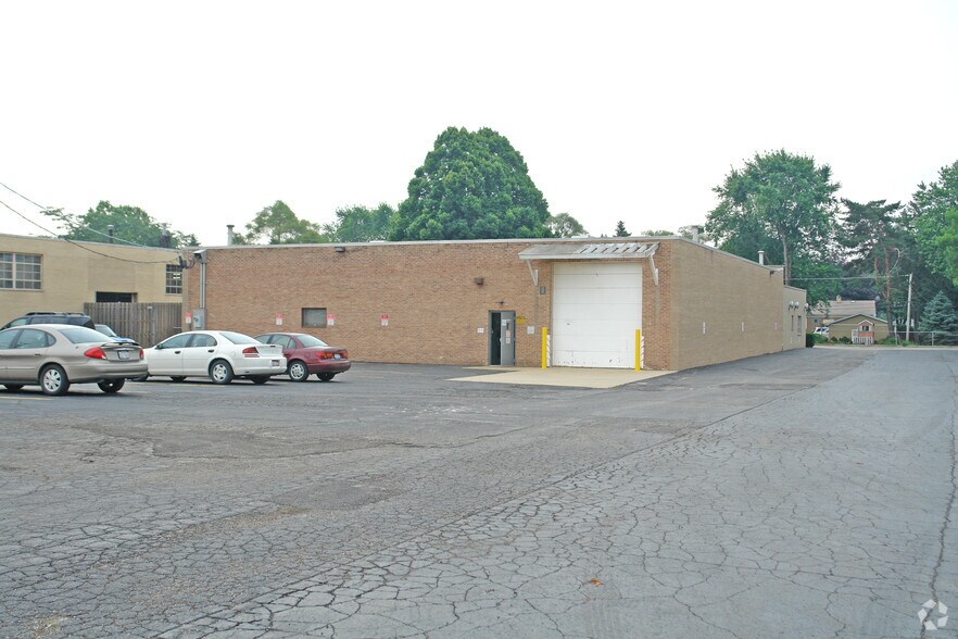 More Photos Of 5520 McDermott Dr, Berkeley Warehouse For Sale