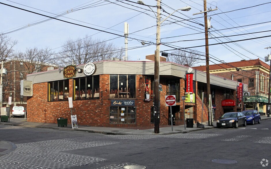 Primary Photo Of 272 Thayer St, Providence Restaurant For Lease