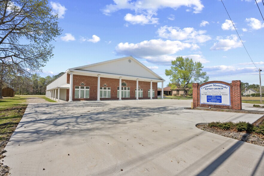 More Photos Of 69 Jessamine Ave, Georgetown Flex For Lease