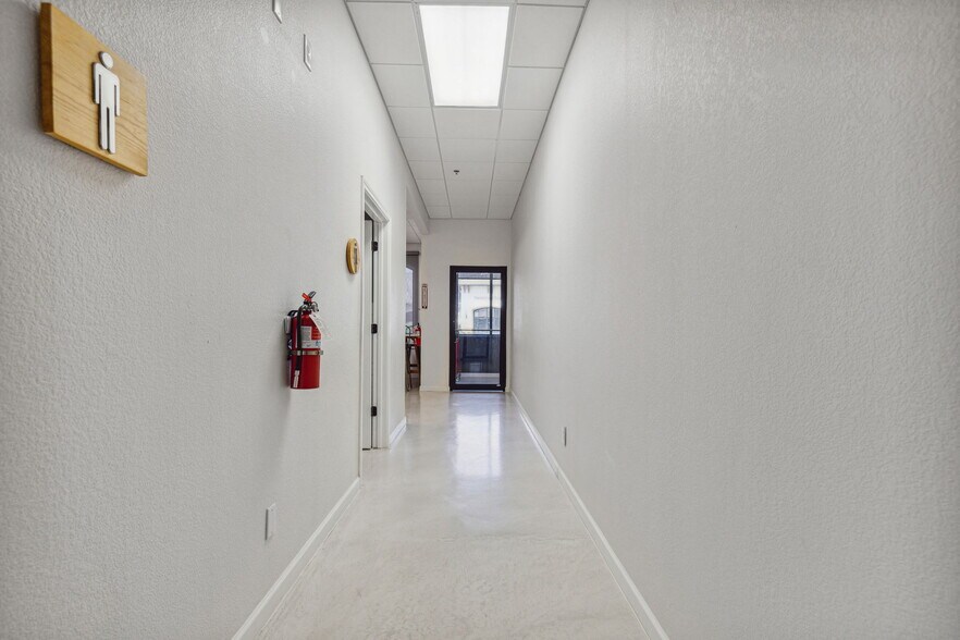 More Photos Of 8501 Wade Blvd, Frisco Medical For Lease