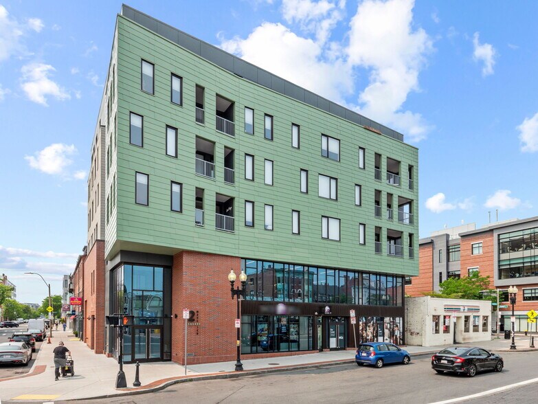 More Photos Of 2-10 Maverick Sq, Boston Apartments For Lease