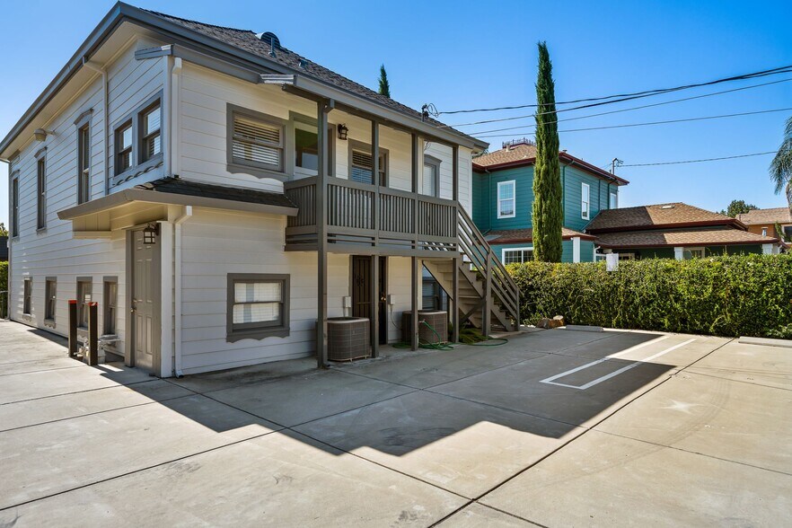 More Photos Of 8336 Brentwood Blvd, Brentwood Office Residential For Sale