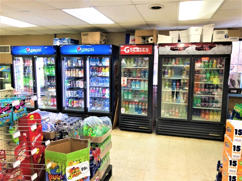 More Photos Of 10490 Beals Chapel Rd, Lenoir City Convenience Store For Sale