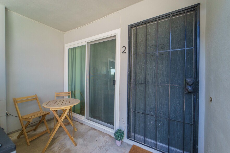 More Photos Of 3167 Landis St, San Diego Apartments For Sale