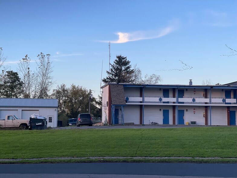 255 Grant Ave, Auburn, NY 13021 Hotel For Sale