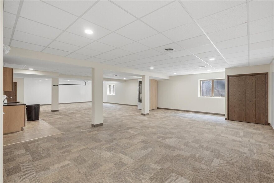 More Photos Of 2321 Jack Breault Dr, Hudson Office For Sale