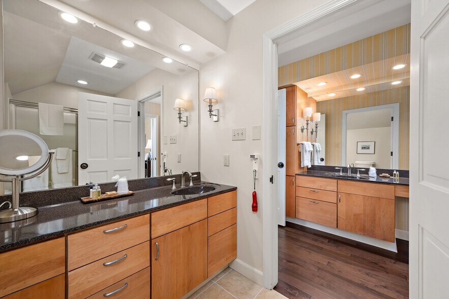 More Photos Of 1442 Coraopolis Heights Rd, Moon Township Hospitality For Sale