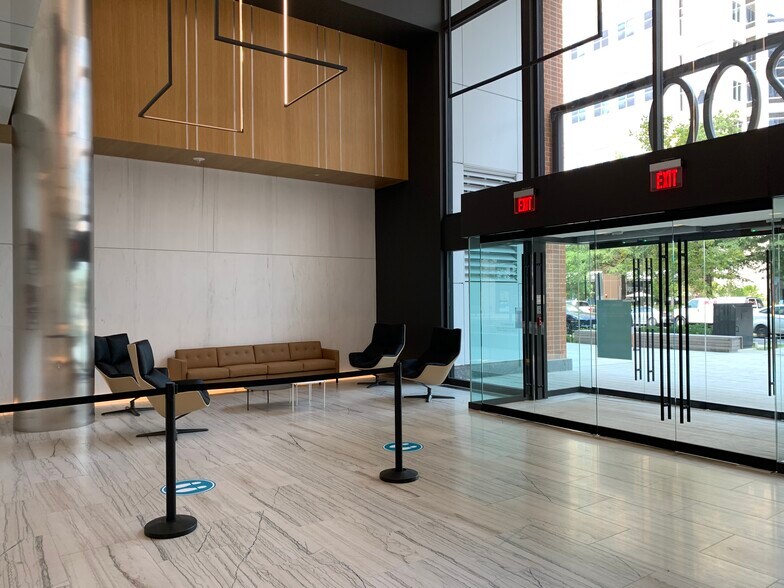 More Photos Of 4200 Wilson Blvd, Arlington Office For Lease