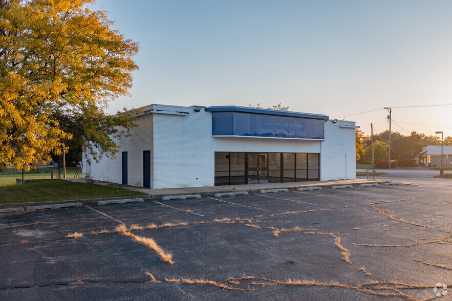 More Photos Of 2700 E Sauk Trail Rd, Sauk Village Storefront Retail Office For Sale