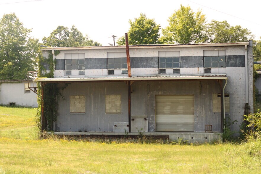 More Photos Of 1506 Lexington Ave, Thomasville Industrial For Sale