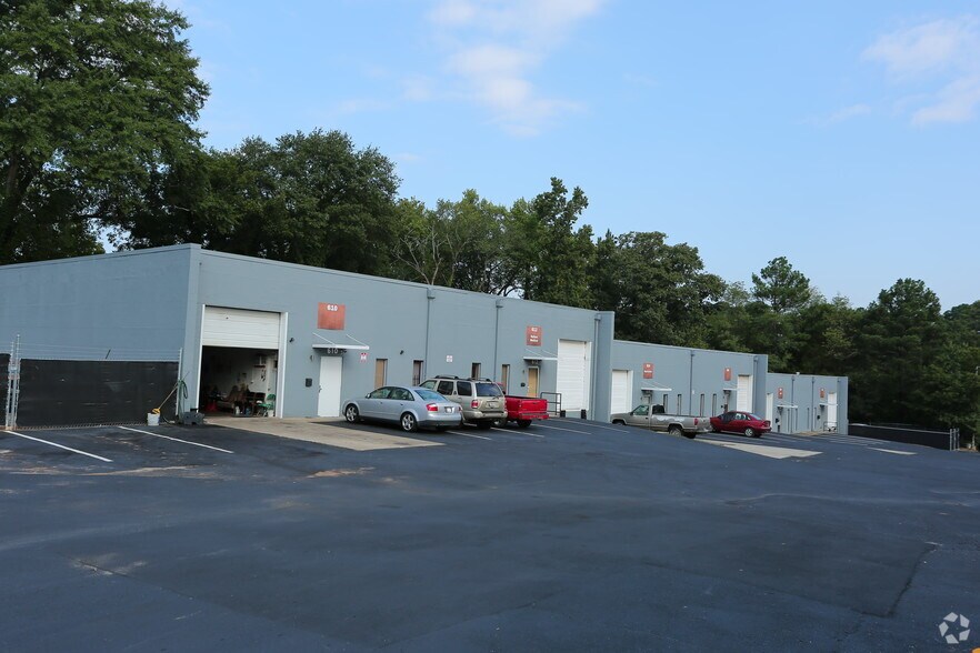 More Photos Of 624-640 Valleybrook Rd, Scottdale Unknown For Lease