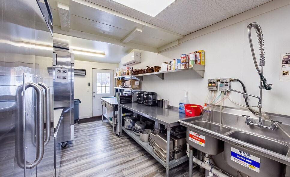 More Photos Of 184 Jamison City Rd, Benton Restaurant For Sale