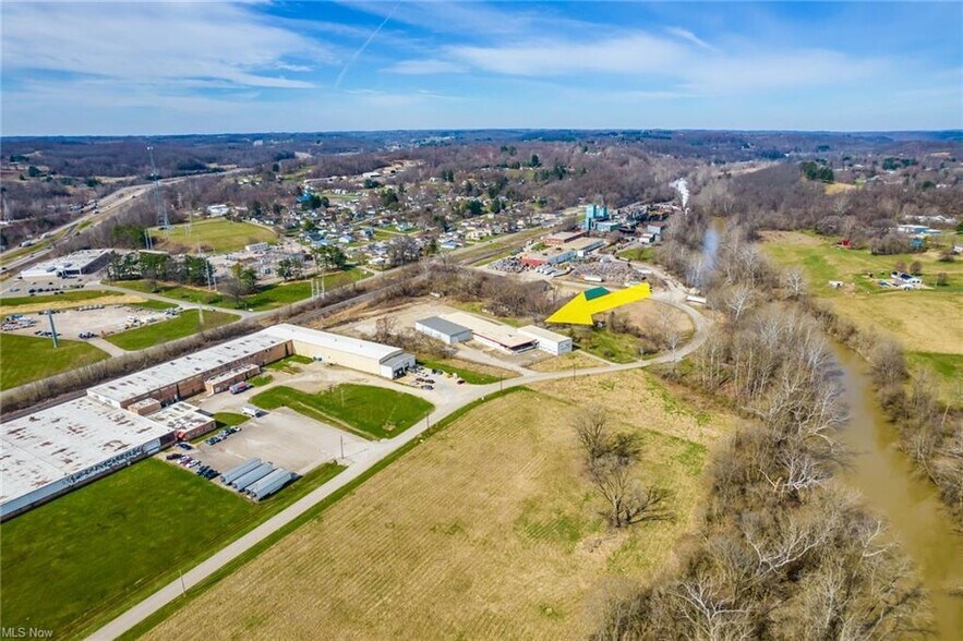More Photos Of 2055 Greif Rd, Zanesville Warehouse For Lease