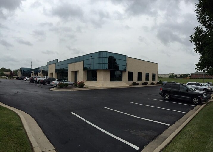 More Photos Of 1630 E Bradford Pky, Springfield Medical For Lease