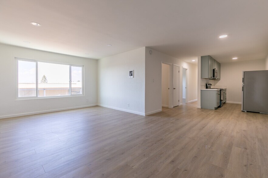 More Photos Of 9258 Birch St, Spring Valley Apartments For Sale