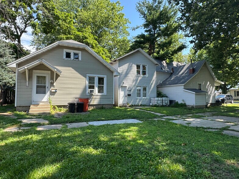 More Photos Of 2502 Pine Ave, Mattoon Apartments For Sale