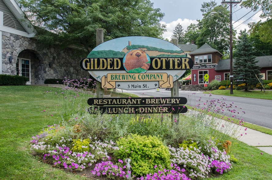 More Photos Of 3 Main St, New Paltz Restaurant For Sale
