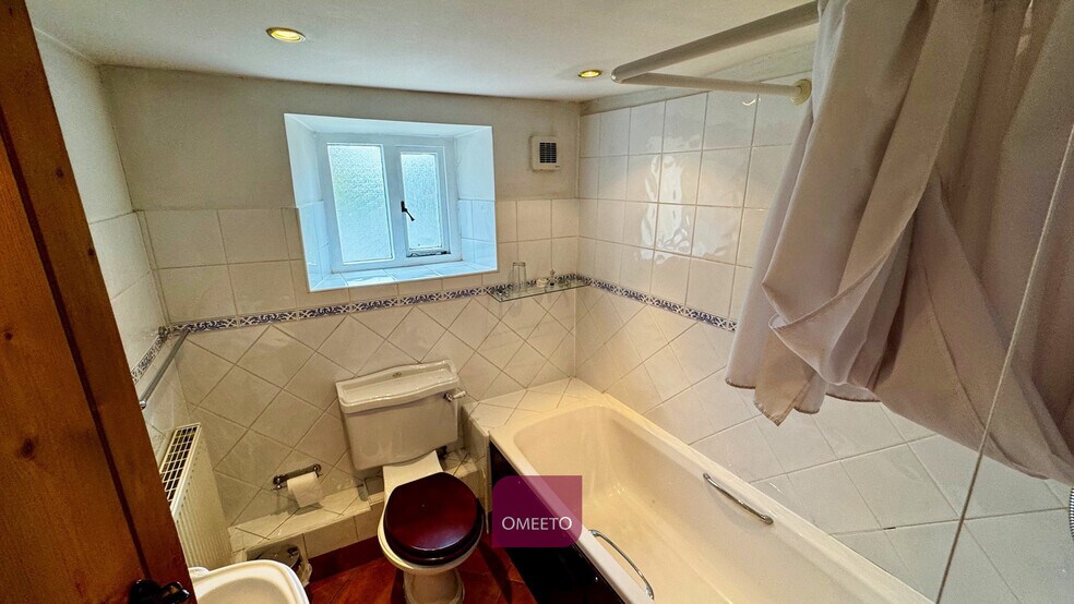 More Photos Of Bridge Foot, Belper Hotel For Sale