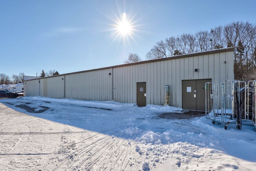 More Photos Of 57 N Caseville Rd, Pigeon Freestanding For Sale