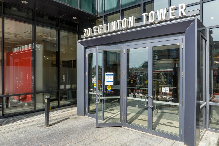 More Photos Of 2300 Yonge St, Toronto Storefront Retail Office For Lease