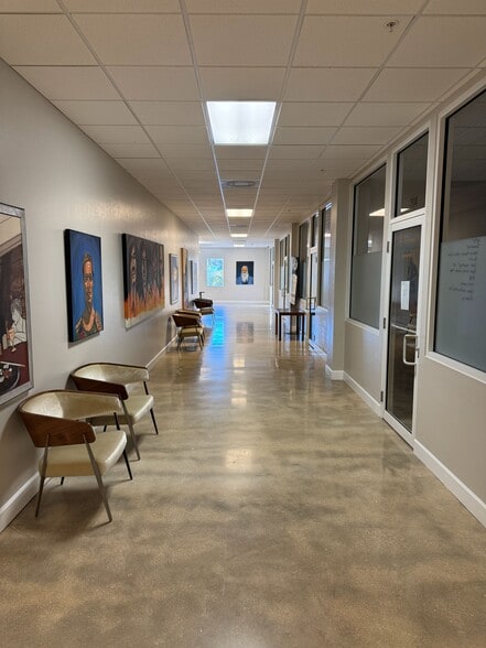 More Photos Of 2200 Broadway, Fort Myers Office For Lease