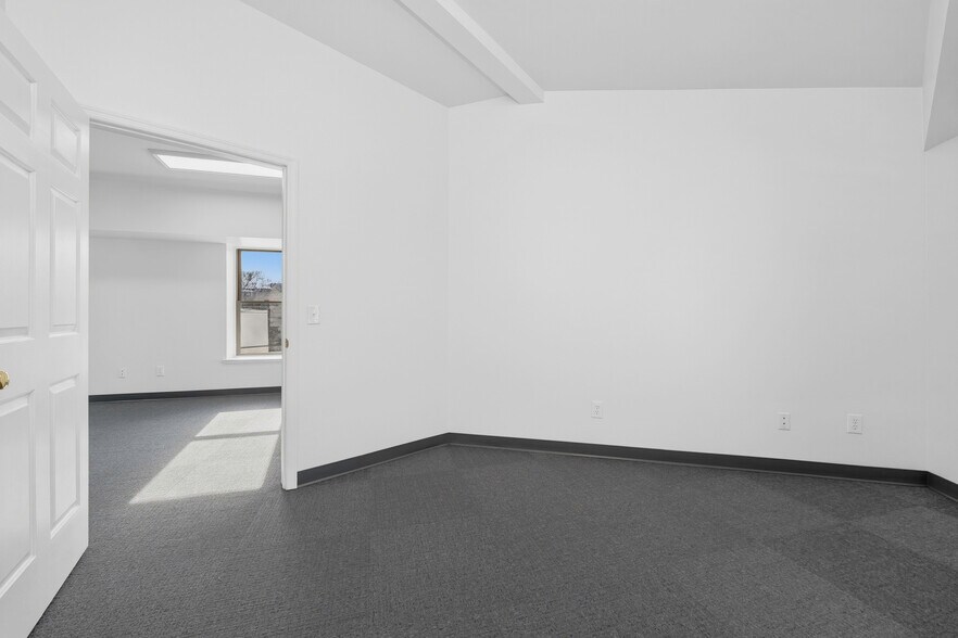 More Photos Of 1 Railroad Ave, Goshen Storefront Retail Office For Lease