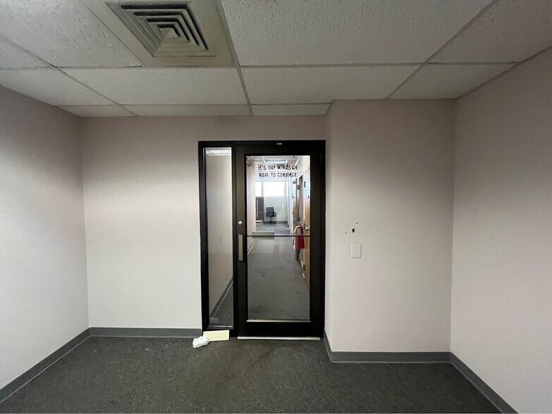 More Photos Of 446-450 Union Blvd, Allentown Medical For Lease
