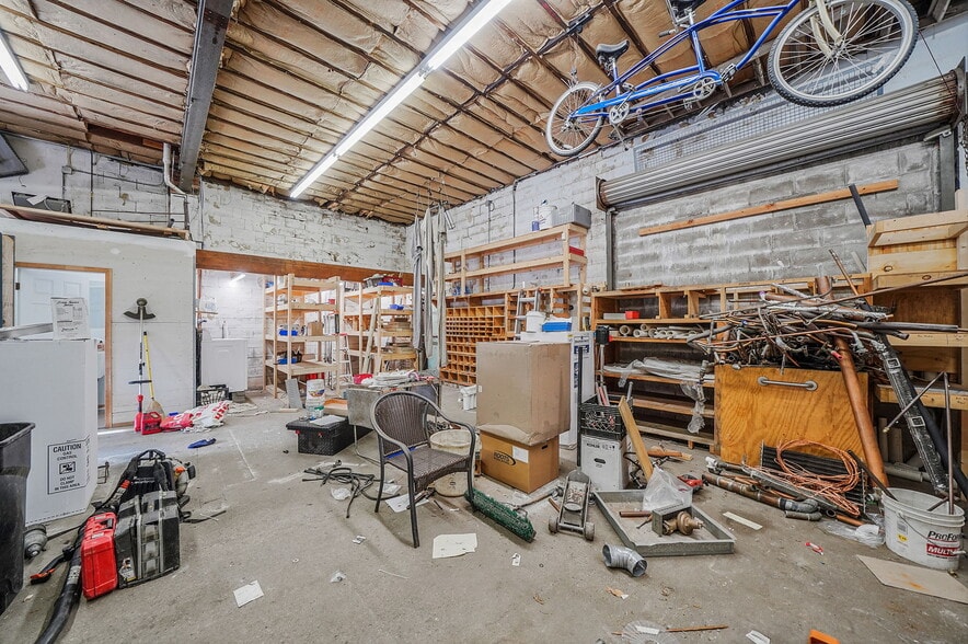 More Photos Of 93 N Clinton Ave, Bay Shore Warehouse For Sale