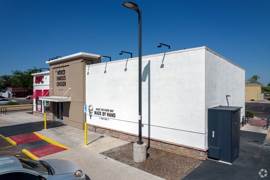 More Photos Of 1703 W Bethany Home Rd, Phoenix Unknown For Lease