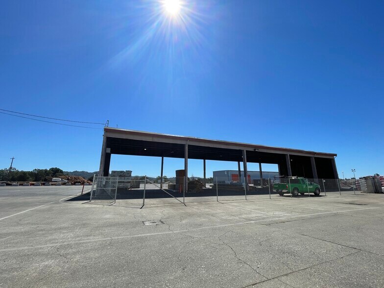 More Photos Of 5900 Pruitt Ave, Windsor Land For Lease