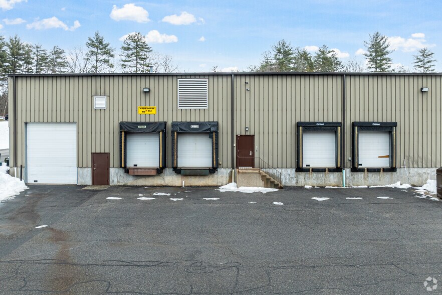 More Photos Of 299 Industrial Ln, Torrington Distribution For Lease