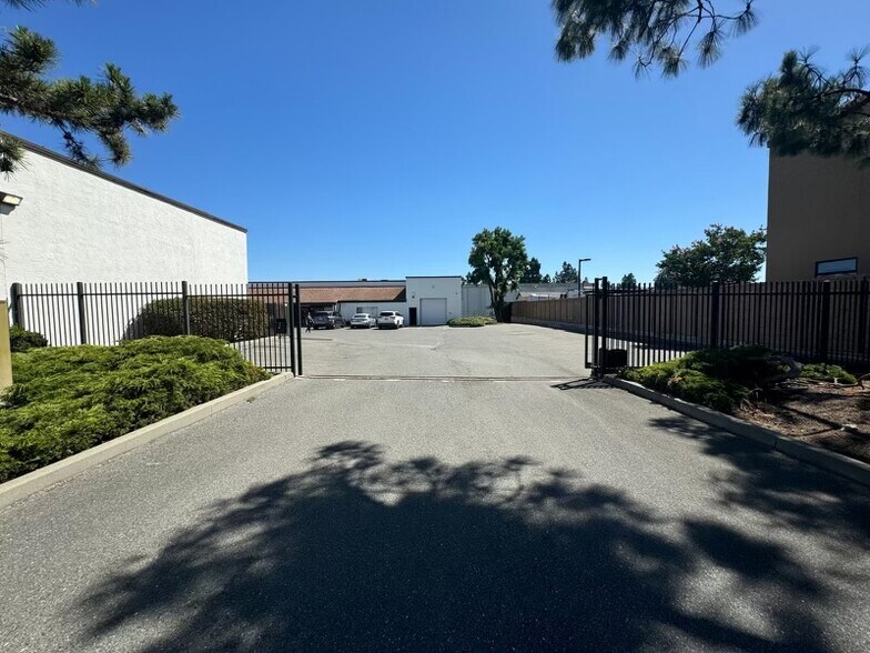 More Photos Of 1868-1872 Stone Ave, San Jose Manufacturing For Lease